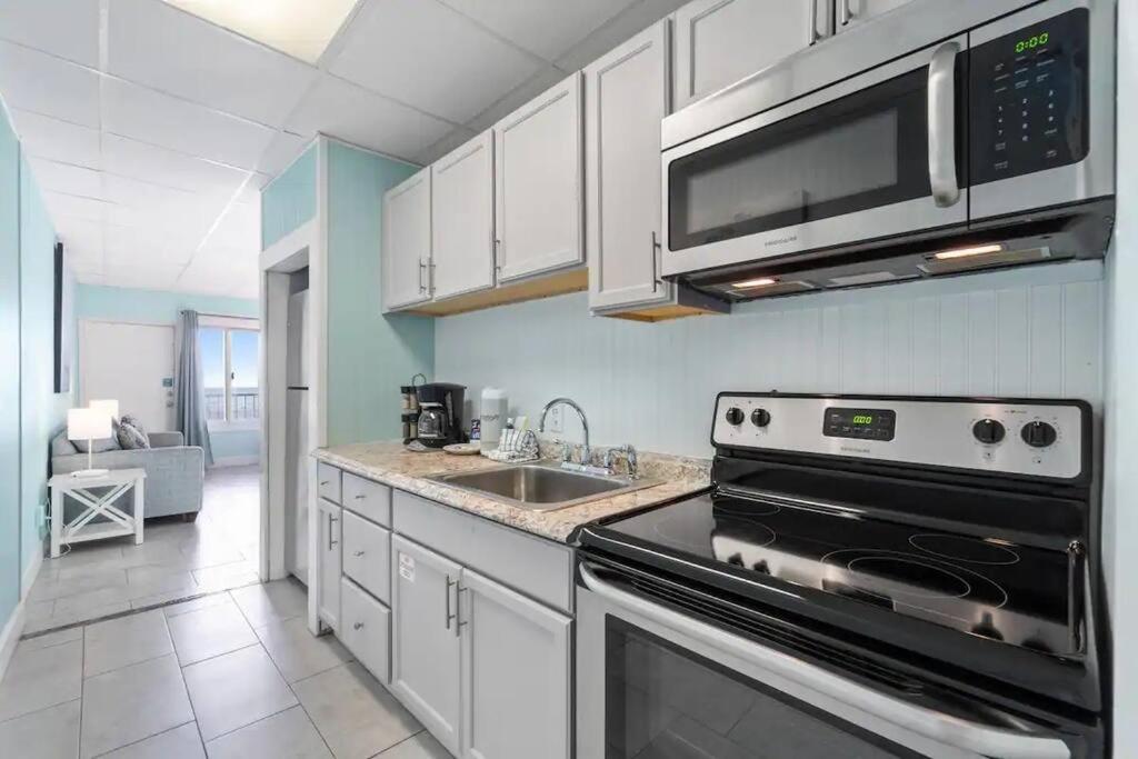 Slice O' Paradise - Gulf Front! Walk To Pier Park *